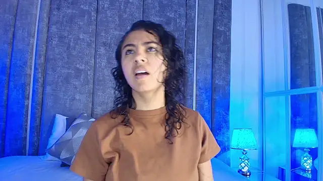 Amareto  online show from May 8, 9:46 am