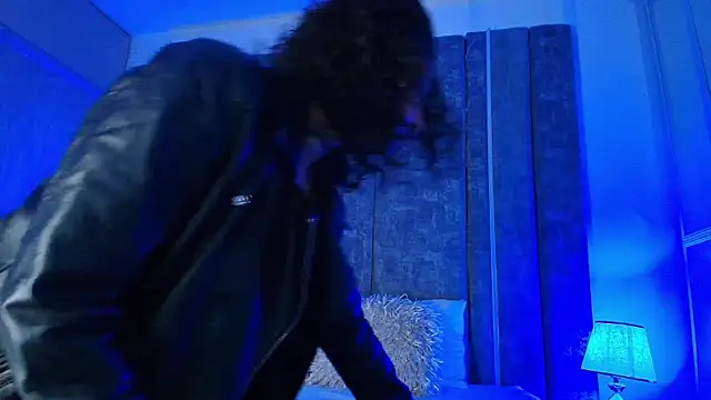 Amareto  online show from December 22, 1:11 pm