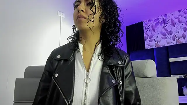 Amareto  online show from November 5, 10:29 am