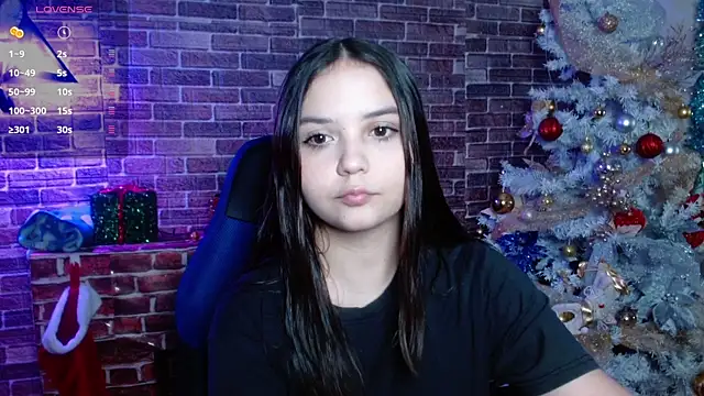 Lorena warren online show from December 18, 5:12 am