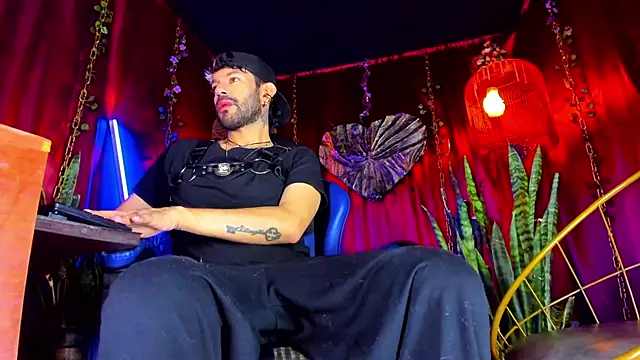 LatinMilk  online show from January 16, 2:48 am