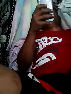 Snapshot of Moreno1813 chatting on March 18, 11:44 am Moreno1813 online show from March 18, 11:44 am
