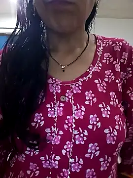 Hot-Shivani online show from February 28, 9:01 pm