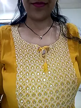 Hot-Shivani online show from February 27, 2:25 am