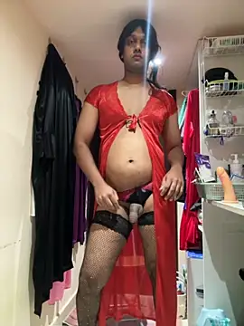 Snapshot of PunyClick8 chatting on September 29, 2:07 am PunyClick8 online show from September 29, 2:07 am