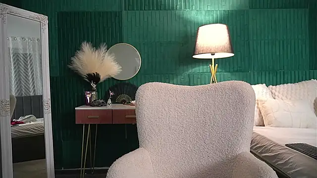 HaileyMoonn online show from April 6, 3:13 am