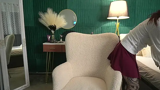 Snapshot of HaileyMoonn chatting on February 20, 4:53 am HaileyMoonn online show from February 20, 4:53 am