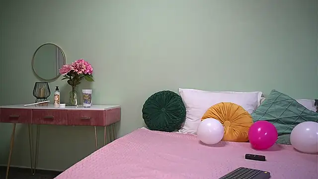 HaileyMoonn online show from March 11, 7:35 am