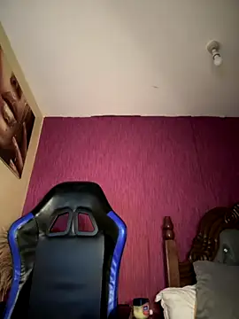 Snapshot of SSEXYBUBBLEBUTT101 chatting on November 30, 2:18 pm SSEXYBUBBLEBUTT101 online show from November 30, 2:18 pm