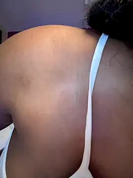 Snapshot of SSEXYBUBBLEBUTT101 chatting on October 3, 11:56 am SSEXYBUBBLEBUTT101 online show from October 3, 11:56 am