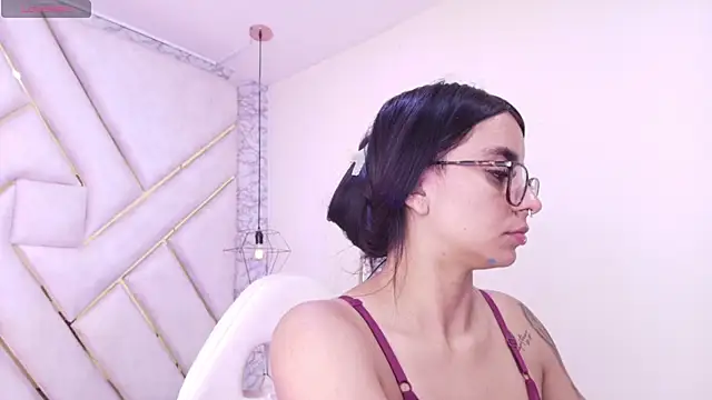 Snapshot of Andreita_Jones chatting on June 23, 12:14 pm Andreita Jones online show from June 23, 12:14 pm