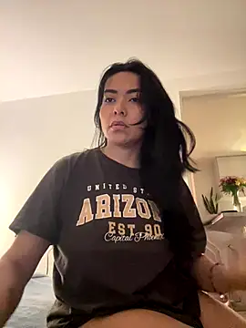 Snapshot of PetitLumiere chatting on September 30, 2:50 am PetitLumiere online show from September 30, 2:50 am