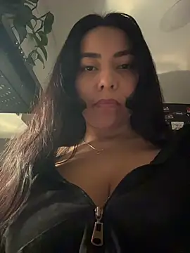 PetitLumiere online show from February 14, 6:24 am