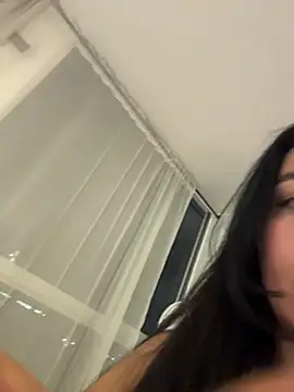 PetitLumiere online show from April 3, 3:24 am