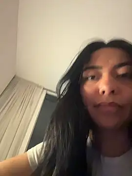 Snapshot of PetitLumiere chatting on October 10, 3:51 am PetitLumiere online show from October 10, 3:51 am