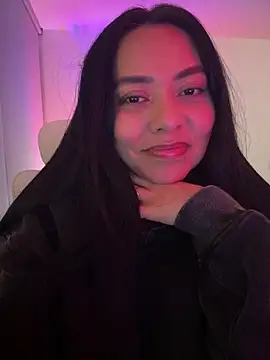 Snapshot of PetitLumiere chatting on January 28, 1:29 am PetitLumiere online show from January 28, 1:29 am