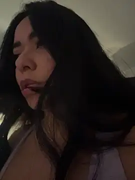 PetitLumiere online show from January 19, 3:43 am