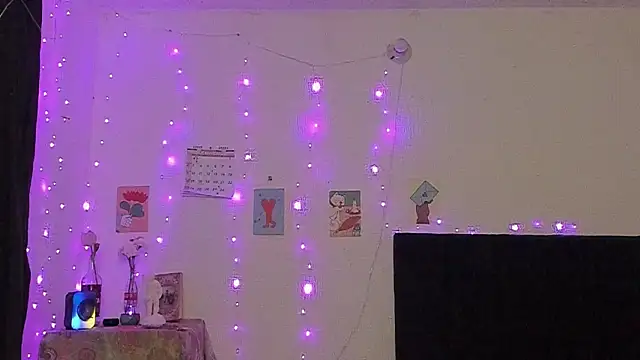 Snapshot of cute_roxana_ chatting on February 22, 10:52 pm cute roxana online show from February 22, 10:52 pm