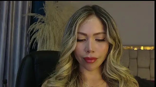 Ammy Castro online show from February 26, 9:15 pm