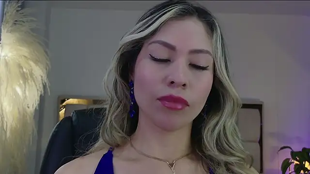 Ammy Castro online show from November 13, 9:30 pm