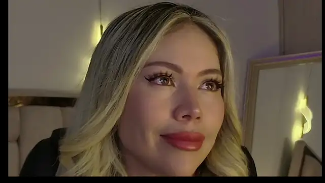 Ammy Castro online show from July 6, 10:01 pm