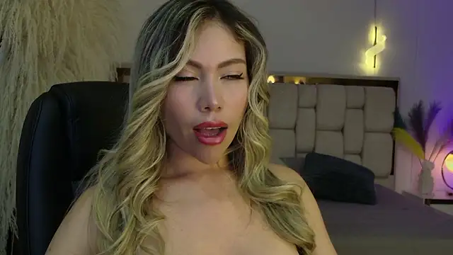 Ammy Castro online show from March 6, 9:21 pm