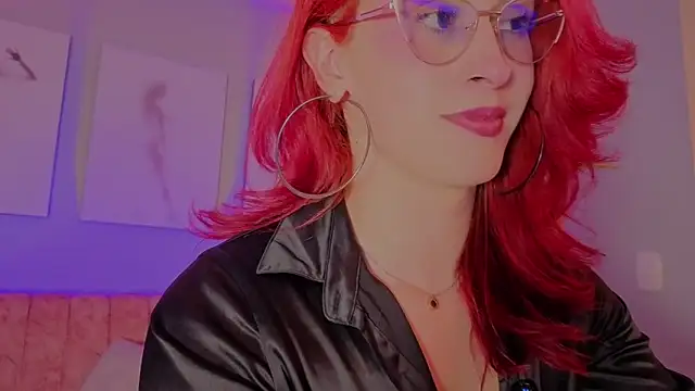 Juliana Saenzz online show from November 25, 4:02 am