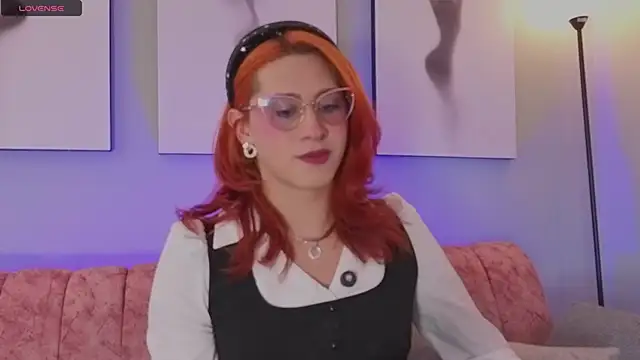 Snapshot of Juliana_Saenzz chatting on October 11, 5:14 pm Juliana Saenzz online show from October 11, 5:14 pm