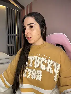 Victoria-And1 online show from February 25, 1:17 am