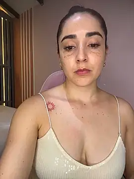 Victoria-And1 online show from February 17, 1:36 am