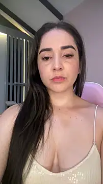 Snapshot of Victoria-And1 chatting on November 19, 1:16 am Victoria-And1 online show from November 19, 1:16 am