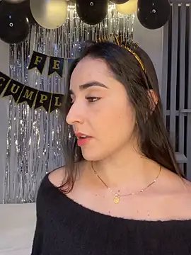 Snapshot of Victoria-And1 chatting on September 20, 12:04 am Victoria-And1 online show from September 20, 12:04 am