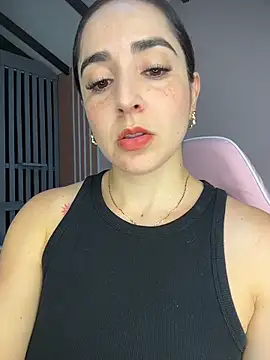 Victoria-And1 online show from April 2, 1:35 am