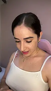 Victoria-And1 online show from December 17, 1:43 am