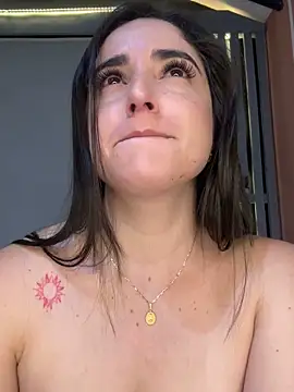 Snapshot of Victoria-And1 chatting on March 23, 5:00 am Victoria-And1 online show from March 23, 5:00 am