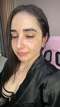 Snapshot of Victoria-And1 chatting on October 28, 1:50 am Victoria-And1 online show from October 28, 1:50 am