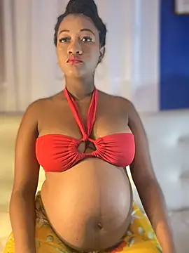 AleezaFrench online show from May 21, 1:08 pm