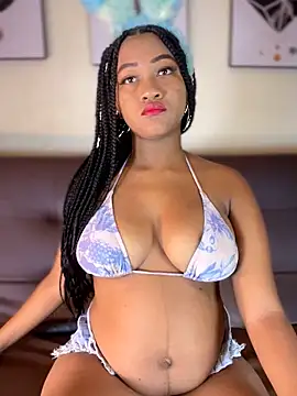 AleezaFrench online show from April 4, 1:39 pm