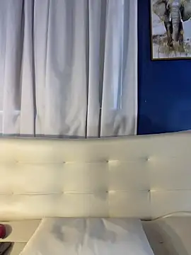 AleezaFrench online show from April 3, 2:12 pm