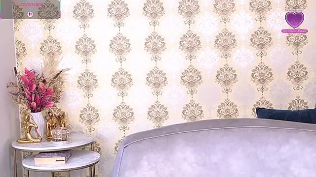 Snapshot of _angelina_class_7 chatting on July 16, 12:35 pm angelina class 7 online show from July 16, 12:35 pm