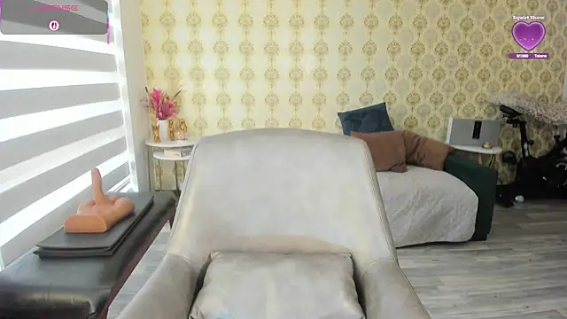 Snapshot of _angelina_class_7 chatting on June 26, 2:34 pm angelina class 7 online show from June 26, 2:34 pm