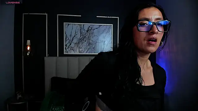 Snapshot of kira_moon__ chatting on September 16, 9:27 pm kira moon online show from September 16, 9:27 pm