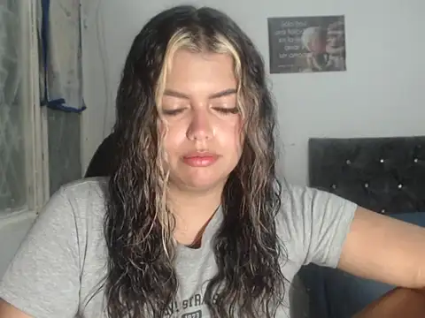 sweetkitty 16 online show from September 24, 3:46 am