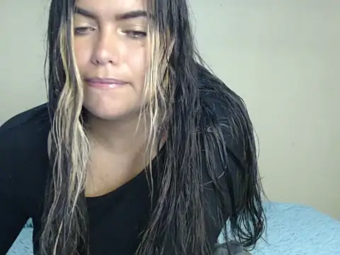 sweetkitty 16 online show from April 14, 8:25 pm