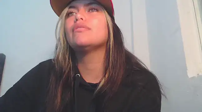 sweetkitty 16 online show from March 14, 3:26 am