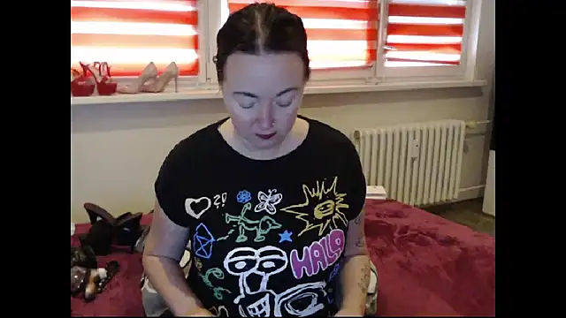 Alexie33 online show from April 4, 8:32 am