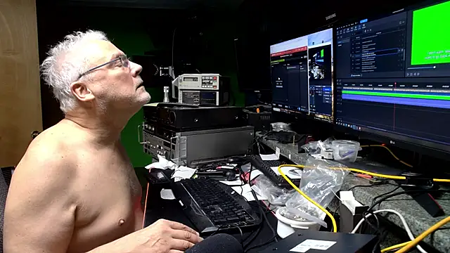 ButtCrackShowing-OOPS online show from April 24, 2:13 am