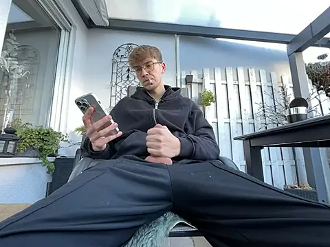 19yoSex online show from November 4, 9:13 am