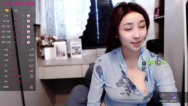 Snapshot of uhahyuhxjnuiaywdqy chatting on December 22, 5:22 am uhahyuhxjnuiaywdqy online show from December 22, 5:22 am