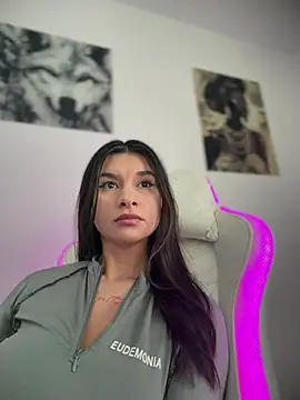 Simply the best online show from March 18, 2:19 pm